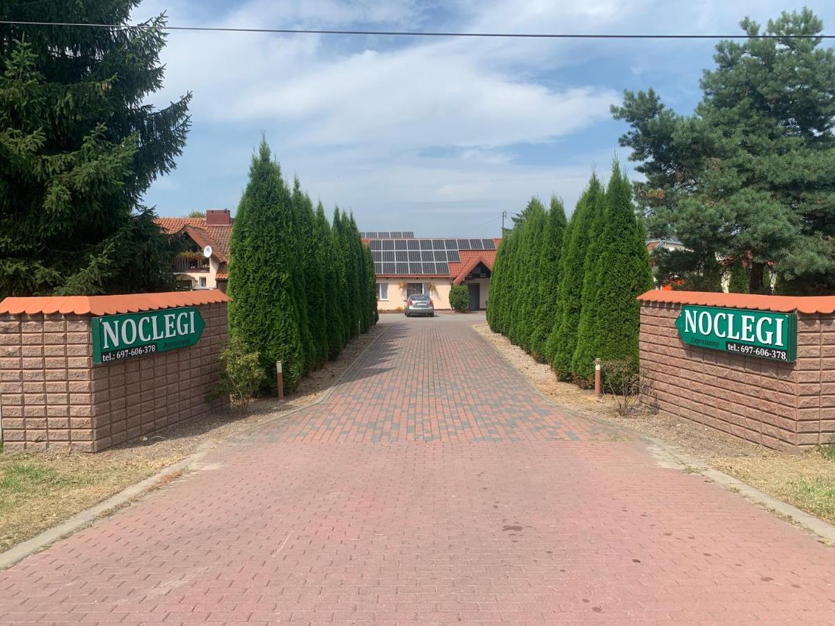 Noclegi Ciesiul Orneta Ngoại thất bức ảnh